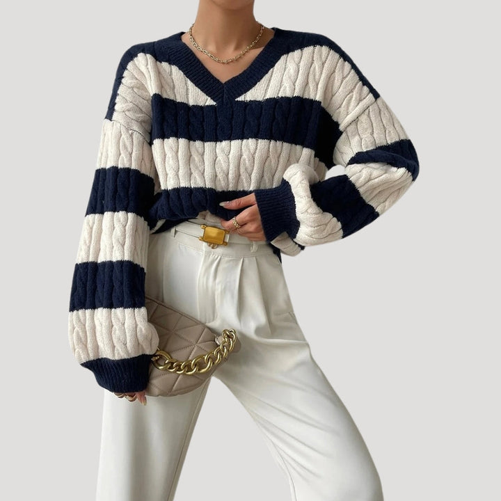 Maglione oversize a righe con scollo a V in lavorazione a trecce per donna