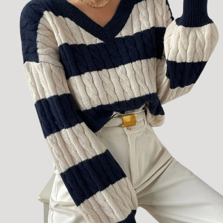 Maglione oversize a righe con scollo a V in lavorazione a trecce per donna