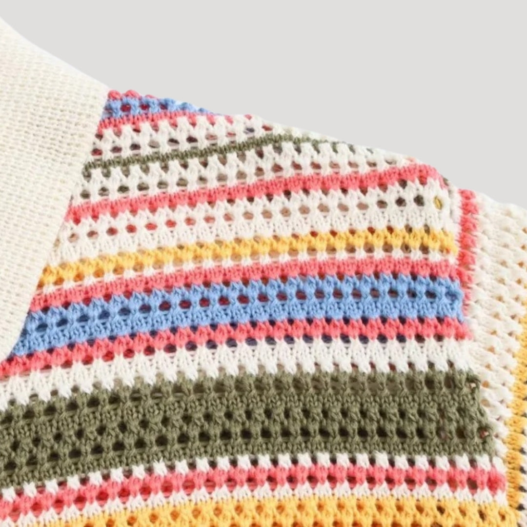 Cardigan corto a maniche corte lavorato all'uncinetto a righe