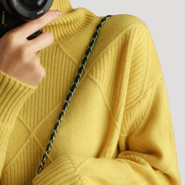 Maglione con collo alto da donna in maglia grossa