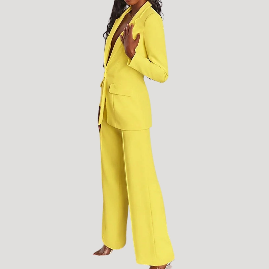 Completo giacca e pantaloni a gamba larga da donna