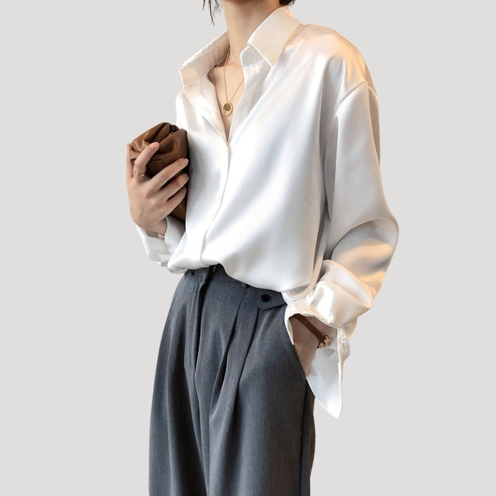 Blusa da donna in satin con maniche lunghe e bottoni