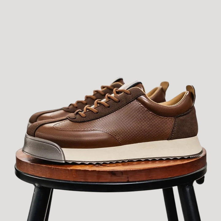 Scarpe sportive in pelle da uomo con lacci, stile smart casual