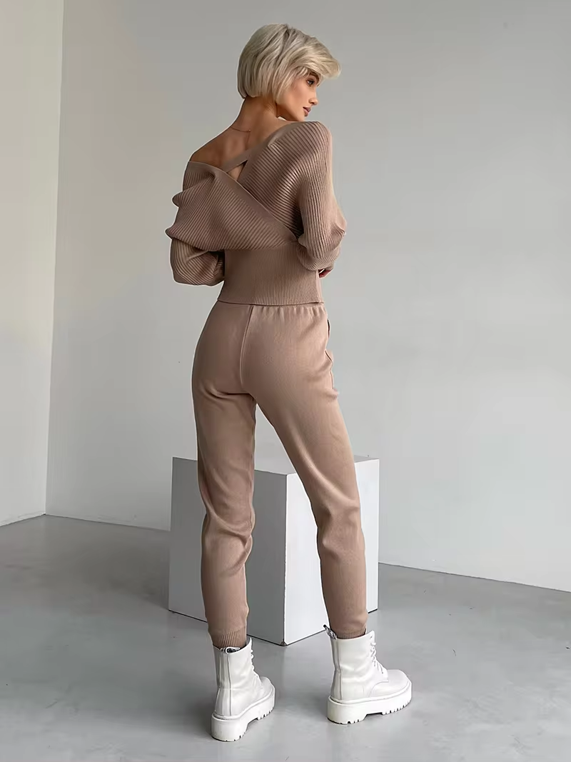Zelia | Blouse met off-shoulder en overshirt.